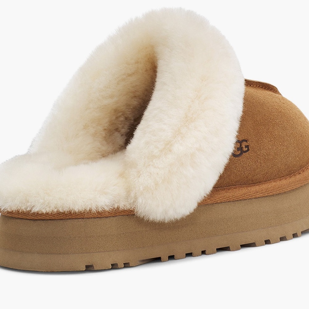 UGG Disquette Slippers Size 4